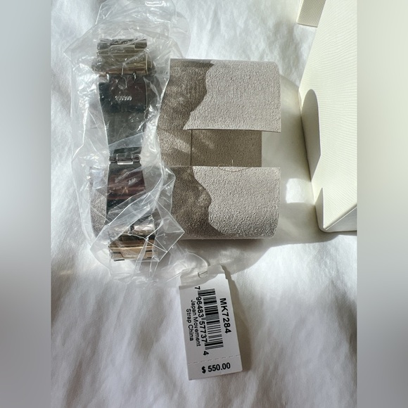 MICHAEL KORS Oversized Lennox Animal Pavé Gold-Tone Watch - Picture 7 of 8